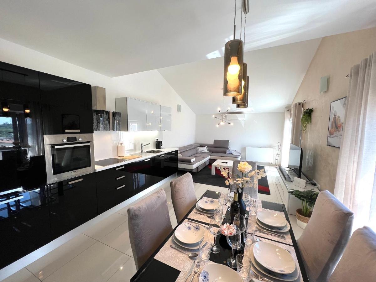Monte Apartment *